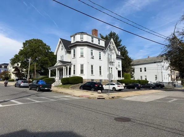 163 Winter St, Fall River, MA 02720