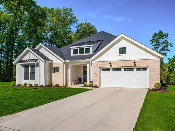 3292 Strickland Dr #66, New Albany, OH 43054