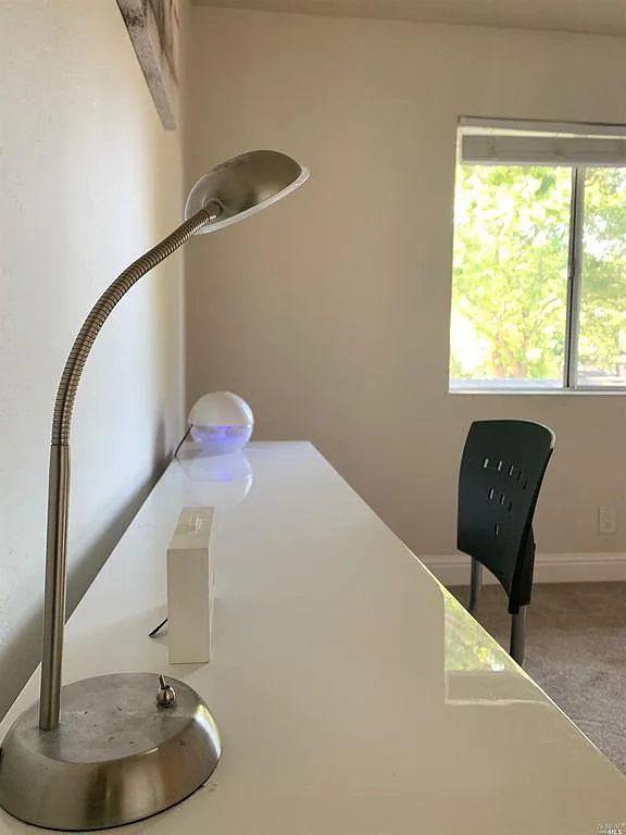 3 bed, 2.5 bath, 1576 sqft, $3,695 — Photo 3