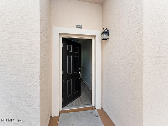 3rd image of 13846 ATLANTIC Boulevard #403