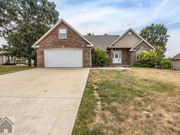 102 Oak Ct, Saint Robert, MO 65584