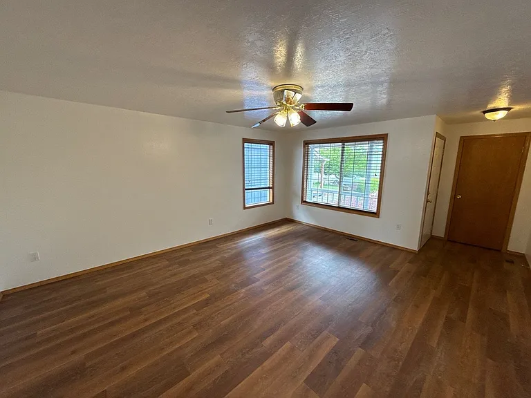 4359 Rodeo Dr NE — Photo 5