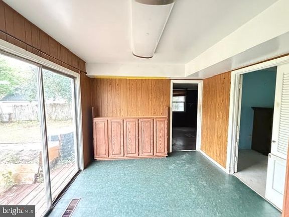 4th image of 2606 Felter Ln