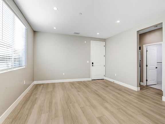 3rd image of 10261 Tudor Ave #B