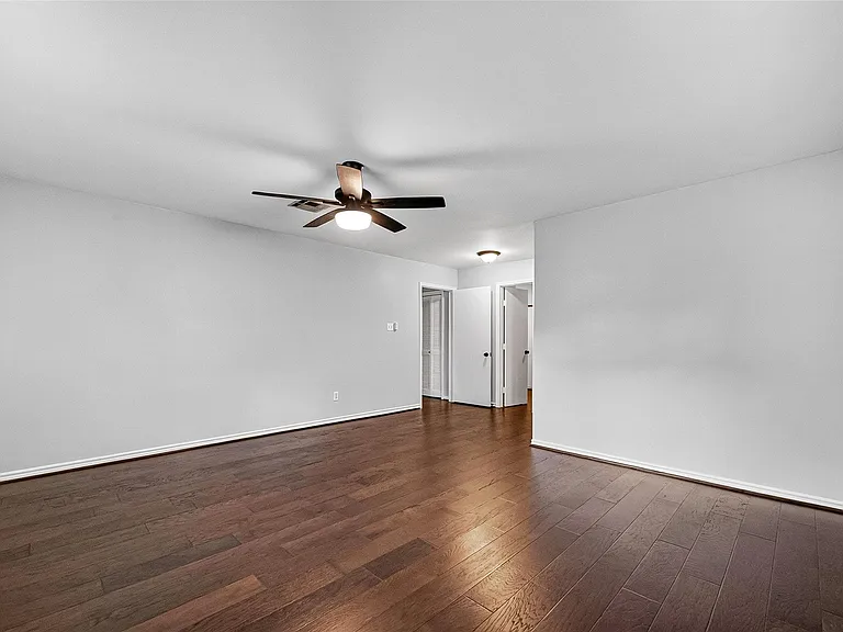 811 Thicket Ln — Photo 20