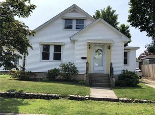 12 Vale Ave, Cranston, RI 02910