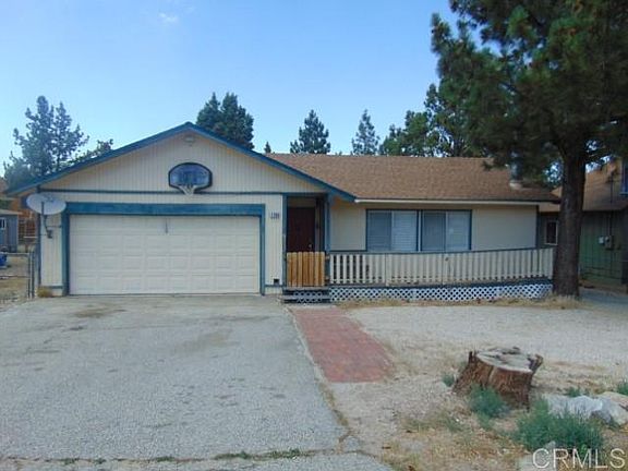 2nd image of 2209 Mahogany Ln