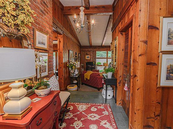 2nd image of 4441 Greenacre Dr