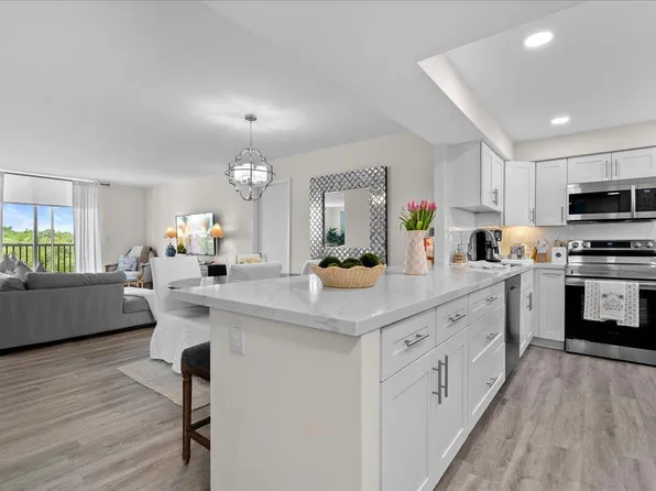 5301 NW 2nd Ave, Boca Raton, FL