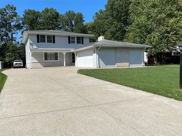 26690 Kingswood Dr, Olmsted Township, OH 44138
