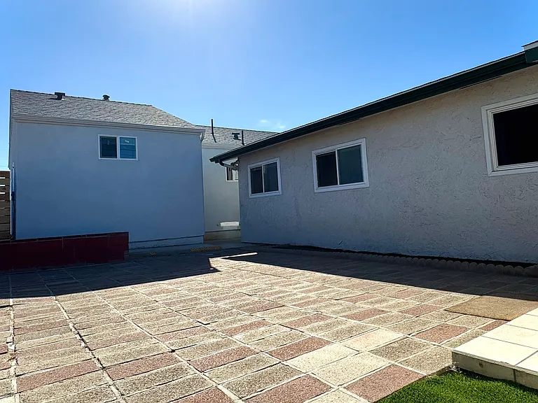 5315 Conrad Ave — Photo 11