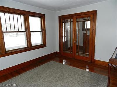 4th image of 327 Stowell St NW