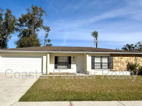 606 Sandy Creek Dr, Brandon, FL 33511