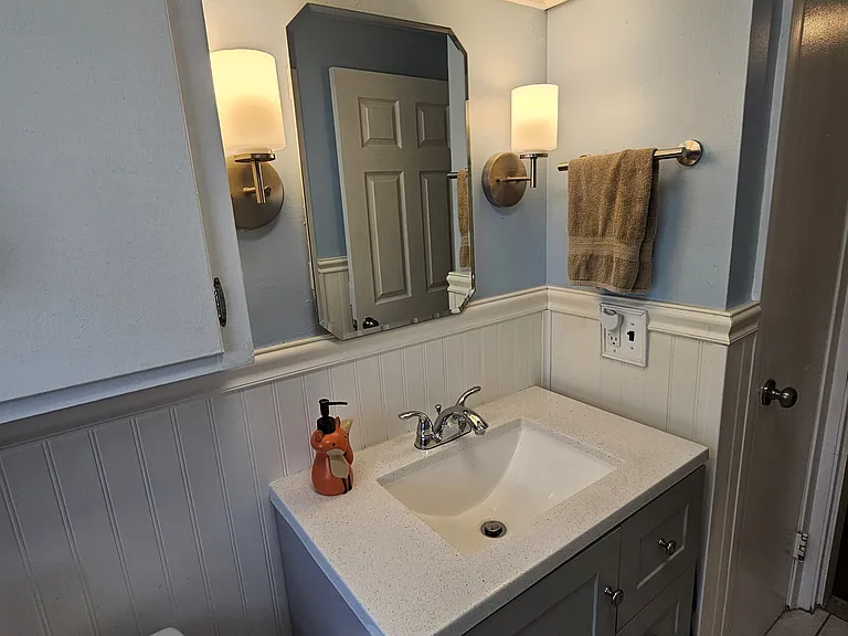 236 Andrews Ave #A — Photo 12