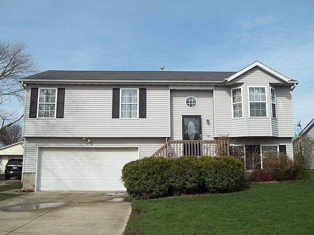 1st image of 1301 N Nixon Dr