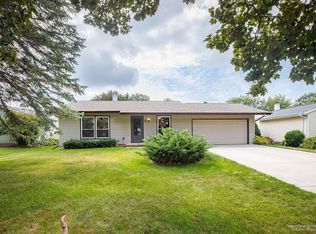5 Grafton Cir, Madison, WI 53716