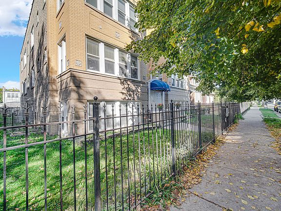 4th image of 4112 W George St #2W