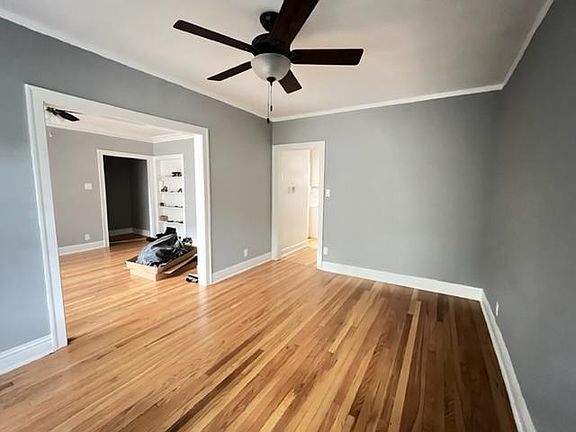 3rd image of 5927 N Paulina St APT 3W