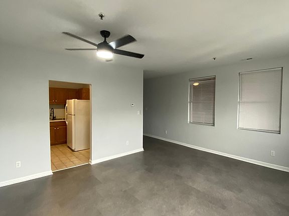 3rd image of 527 High St #409