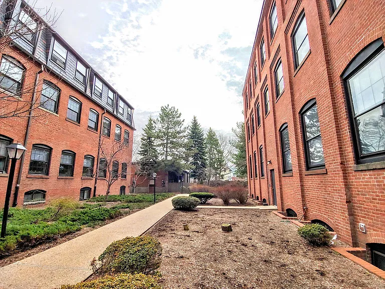 10 Weston Ave #114 — Photo 22
