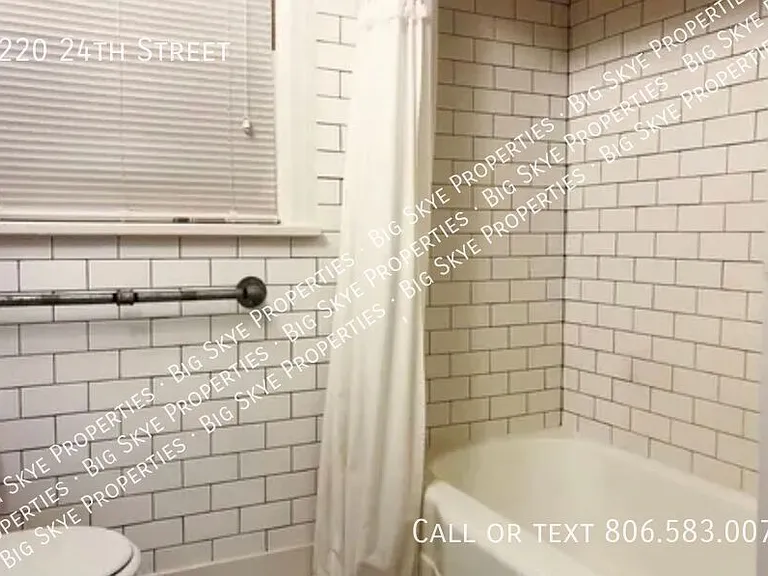 2220 24th St — Photo 15