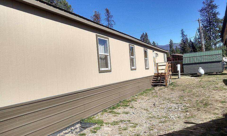 1st image of 530 Pine Dr