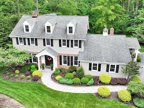 5th image of 451 Cassatt Rd
