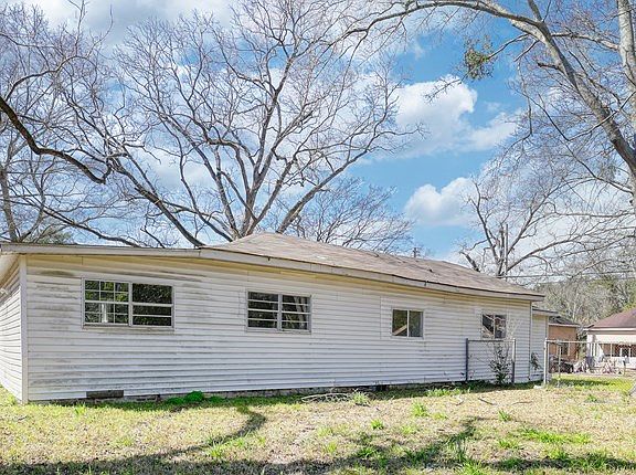 3rd image of 474 Webb Rd