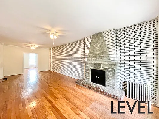 Rented by Level Group | media 3