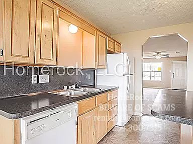 2nd image of 3205 Doffy Dr