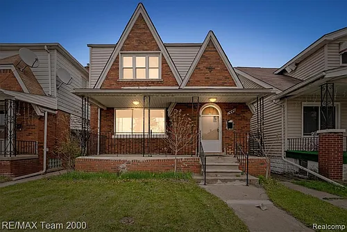7444 Kendal St Photo 1