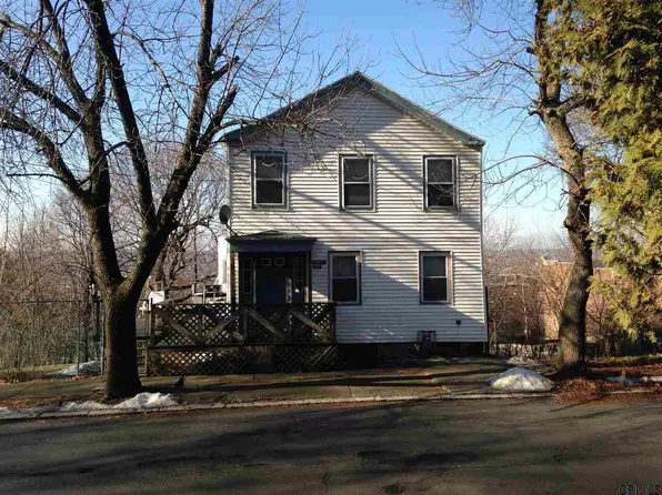 195 10th St, Troy, NY 12180