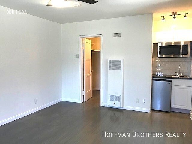1st image of 2611 S Sepulveda Blvd #8