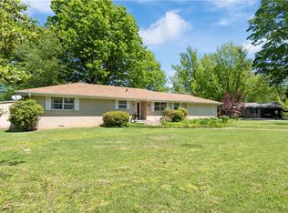 1201 W Cherry St, Rogers, AR 72756
