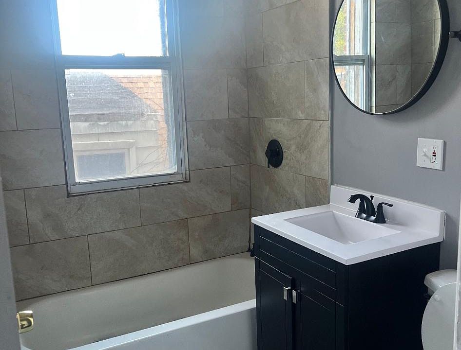 1st image of 10153 S Eberhart Ave #2