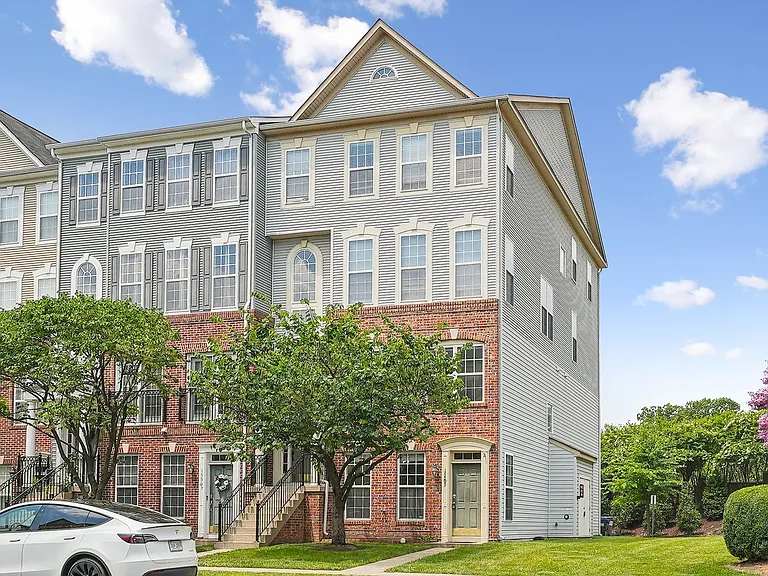15503 John Diskin Cir #32 — Photo 3