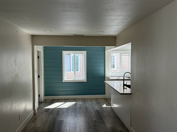 4th image of 15118 Gard Ave