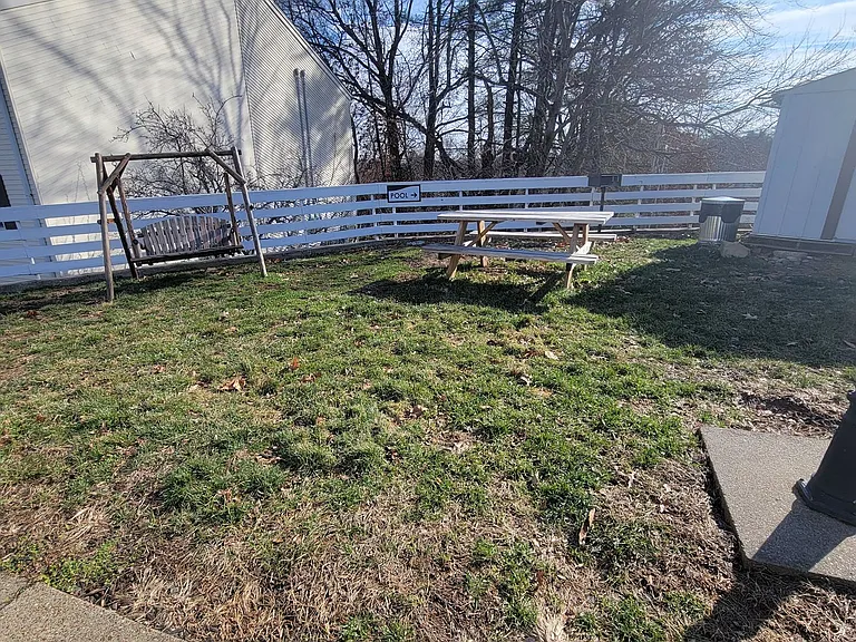 Foxfire West Apartments — Photo 3
