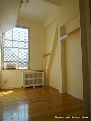 Rented by Authentic Realty | media 11