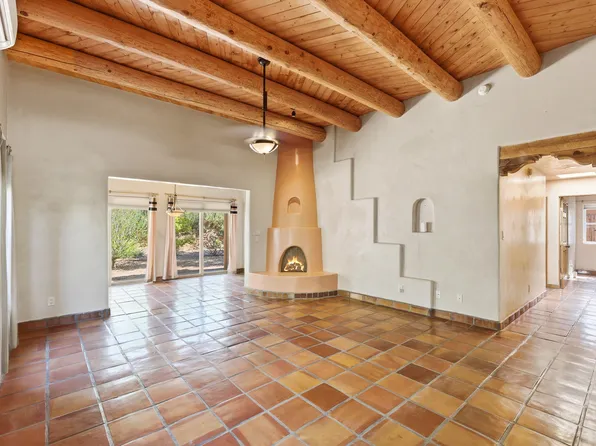 2853 Pueblo Jacona, Santa Fe, NM 87507