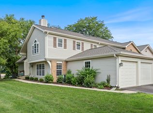 27W414 Melrose Ln, Winfield, IL 60190