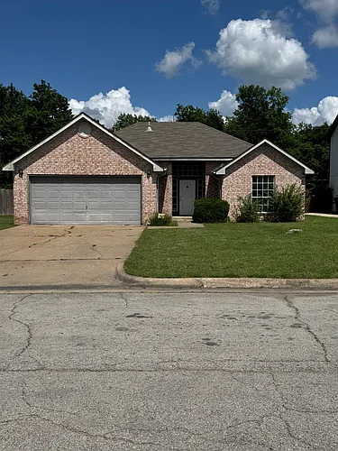 223 N Valley Dr Photo 1