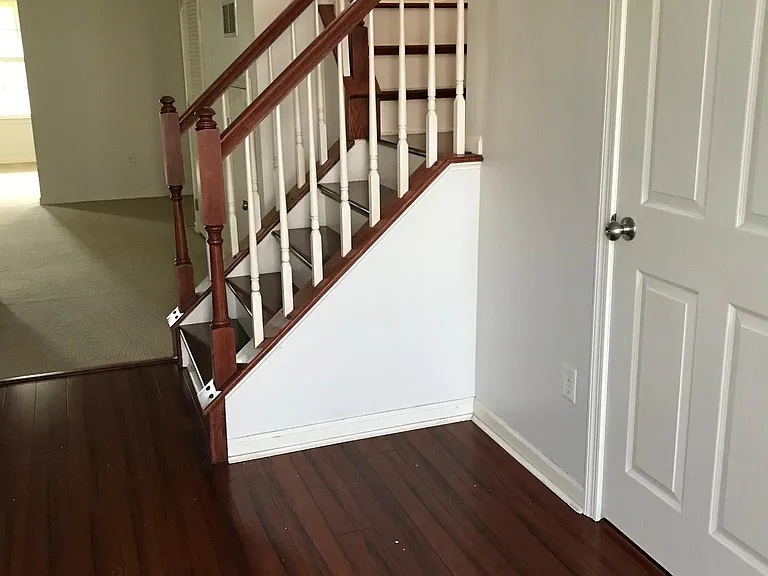 1038 Sparrow Way — Photo 2