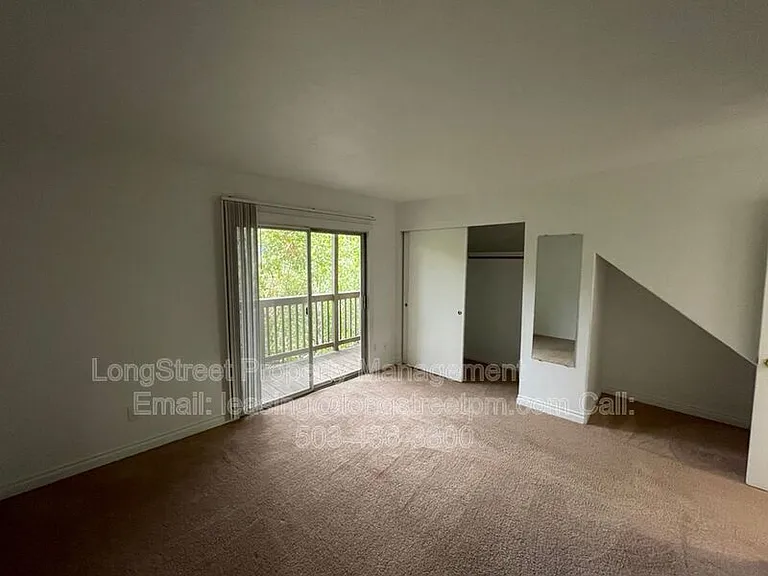 851 SW Broadway Dr #52 — Photo 7