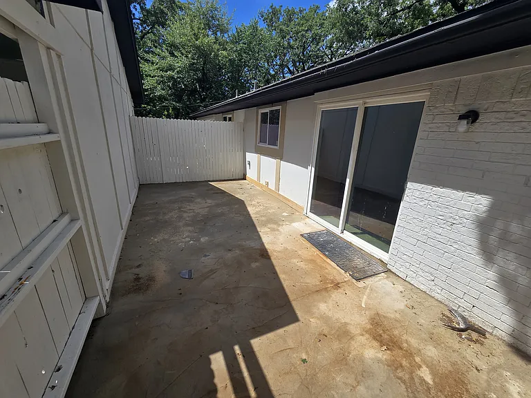 784 Shady Ln — Photo 19