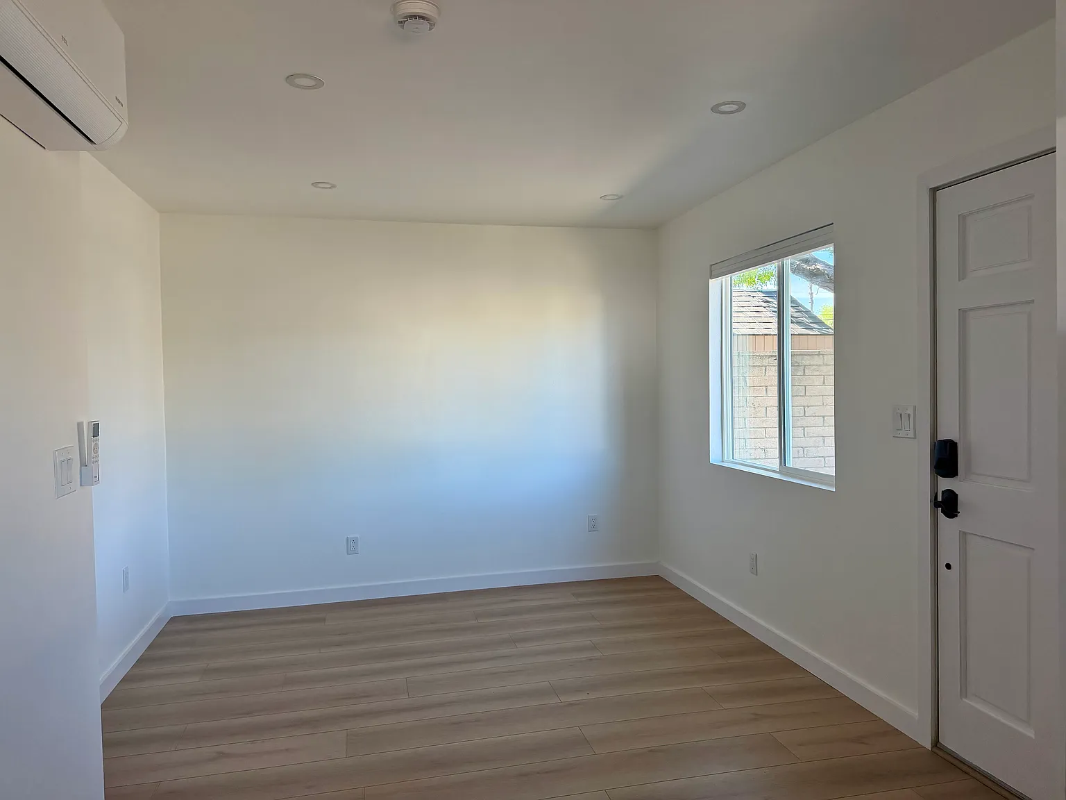 1 bed, 418 sqft, $2,395 — Photo 4