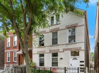 1427 W Superior St APT 2R, Chicago, IL 60642