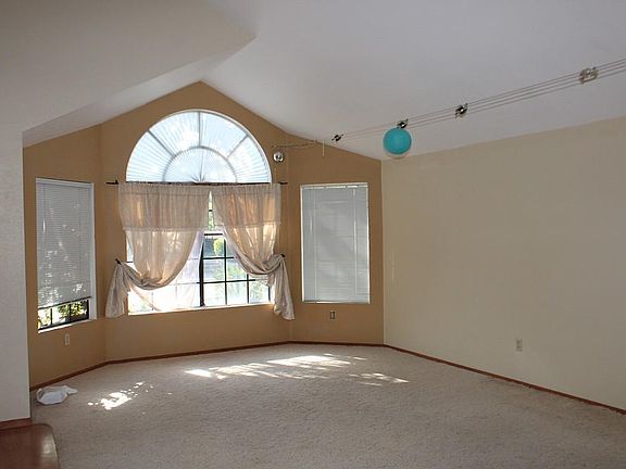 2nd image of 12685 Kestrel St