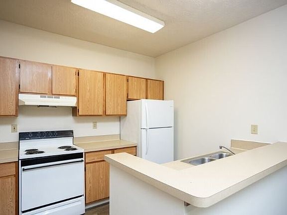 2 Bedroom, 2 Bath Kitchen