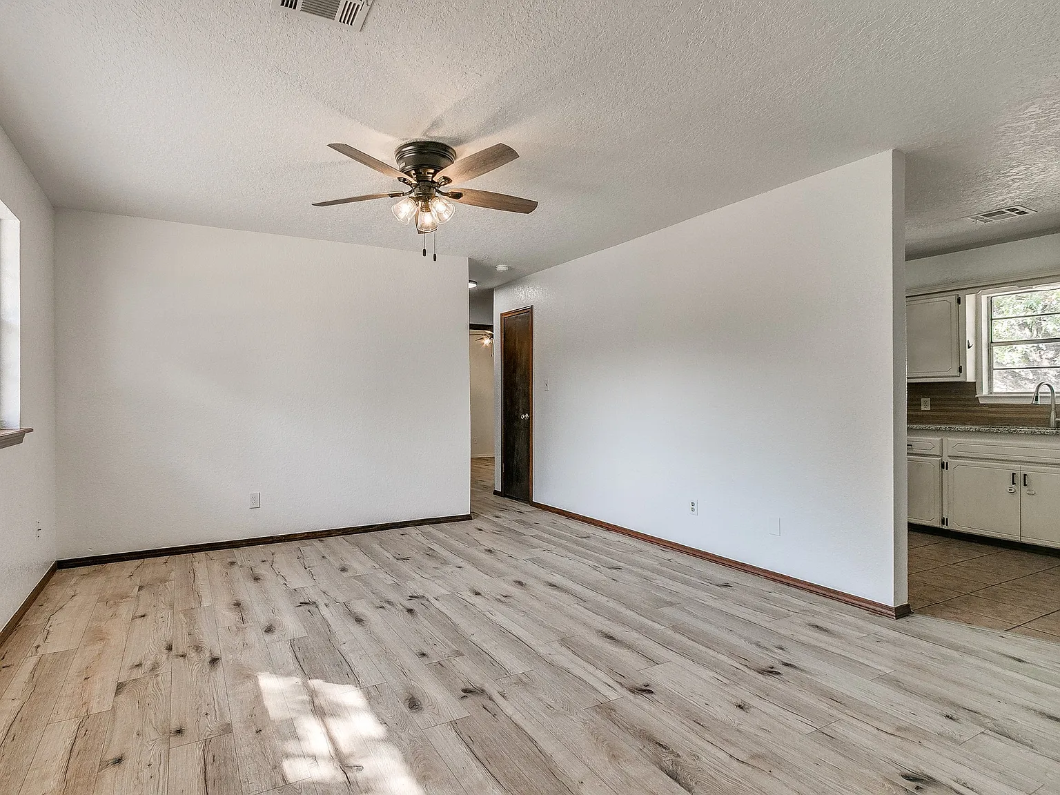 Norman House — Photo 4